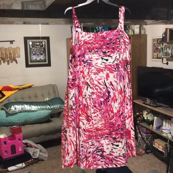 Spring dress - Picture 3 of 4